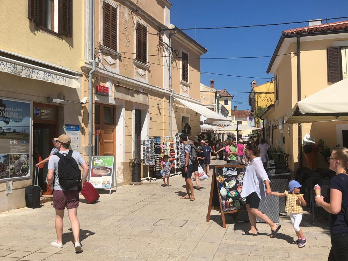 Istrian Stone House In The Heart Of The Beautiful Fishing Village Fazana - Only Few Steps From The Sea And The Wonderful Beach - Incl Plasma-Quad-Plus-Filter Against C O V I D Buitenkant foto